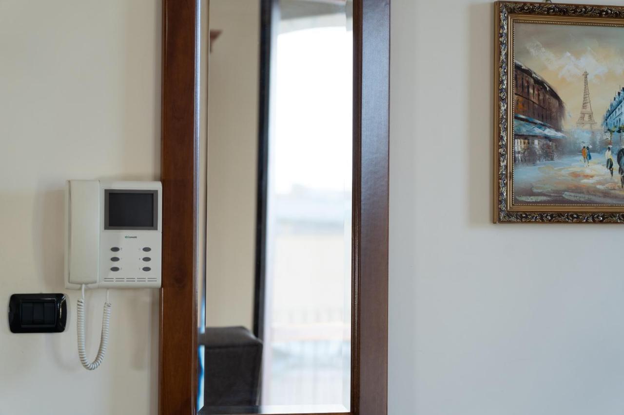 Elle Dimore By Cda Accommodation Lecce Exterior foto